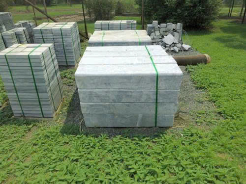 bó vỉa xanh đen bo tròn